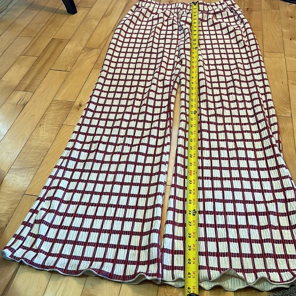 BNWT Blush Boutique Plaid Pants - Picture 4 of 9